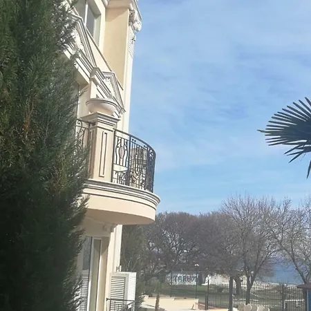 Ambelitz Beach 洛泽内茨